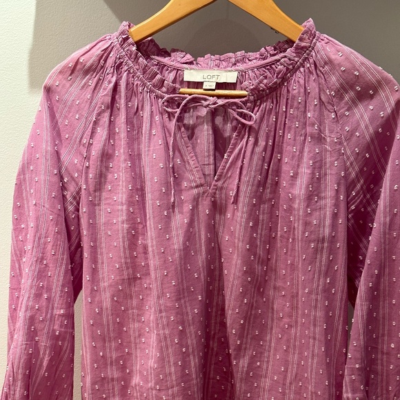 Dotted romantic ruffles clip tie neck - Picture 1 of 3